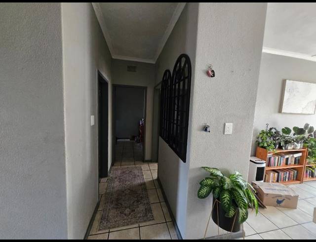 2 BEDROOM PROPERTY TO RENT IN GERMISTON SOUTH